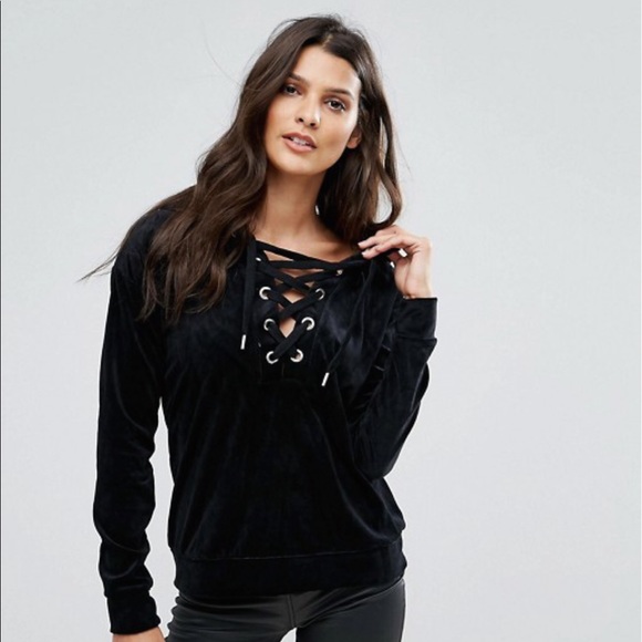Stylish lace-up v neck sweatshirt, new with tags - Picture 4 of 8